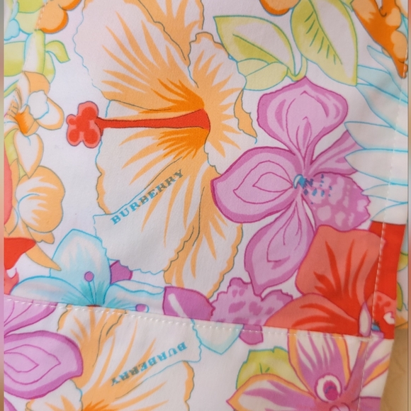 Burberry Flower 🌸 RARE Jacket / Coat Women Girl Purple Orange Green Red White - Picture 4 of 11